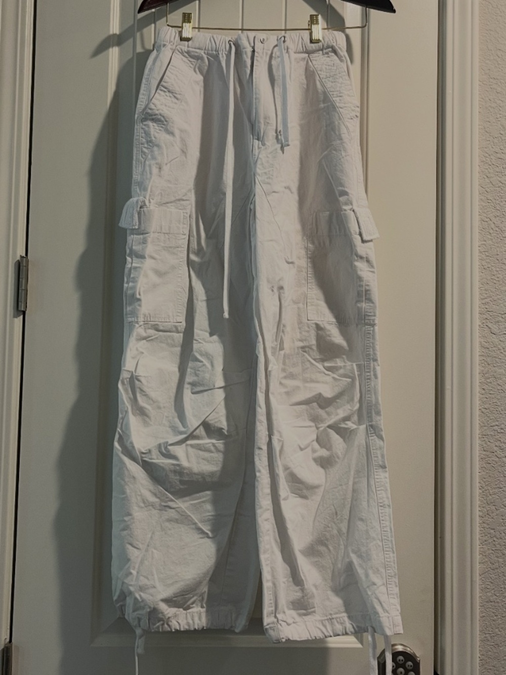 RSQ White Cargo Parachute Pants – Size XS